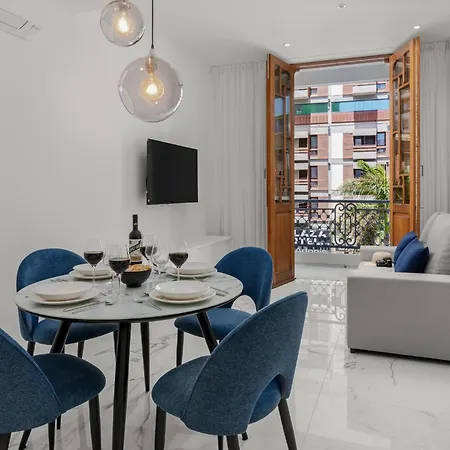 7 Luxury By Karat * Santa Cruz de Tenerife