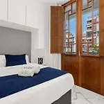 7 Luxury By Karat *