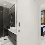 7 Luxury By Karat *